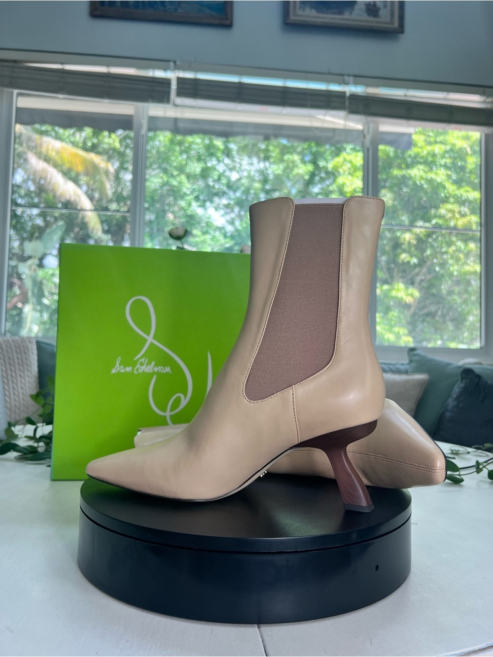 Sam Edelman Beige Leather Pointed Chelsea Boots with Sculptured Brown Heel